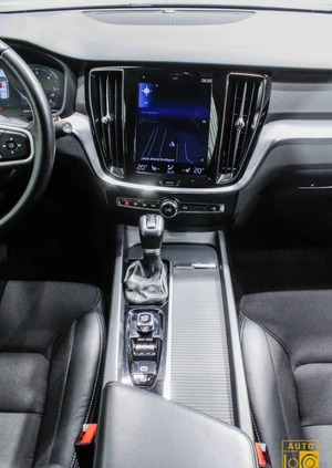 Volvo V60 cena 79777 przebieg: 199900, rok produkcji 2019 z Gorzów Wielkopolski małe 742